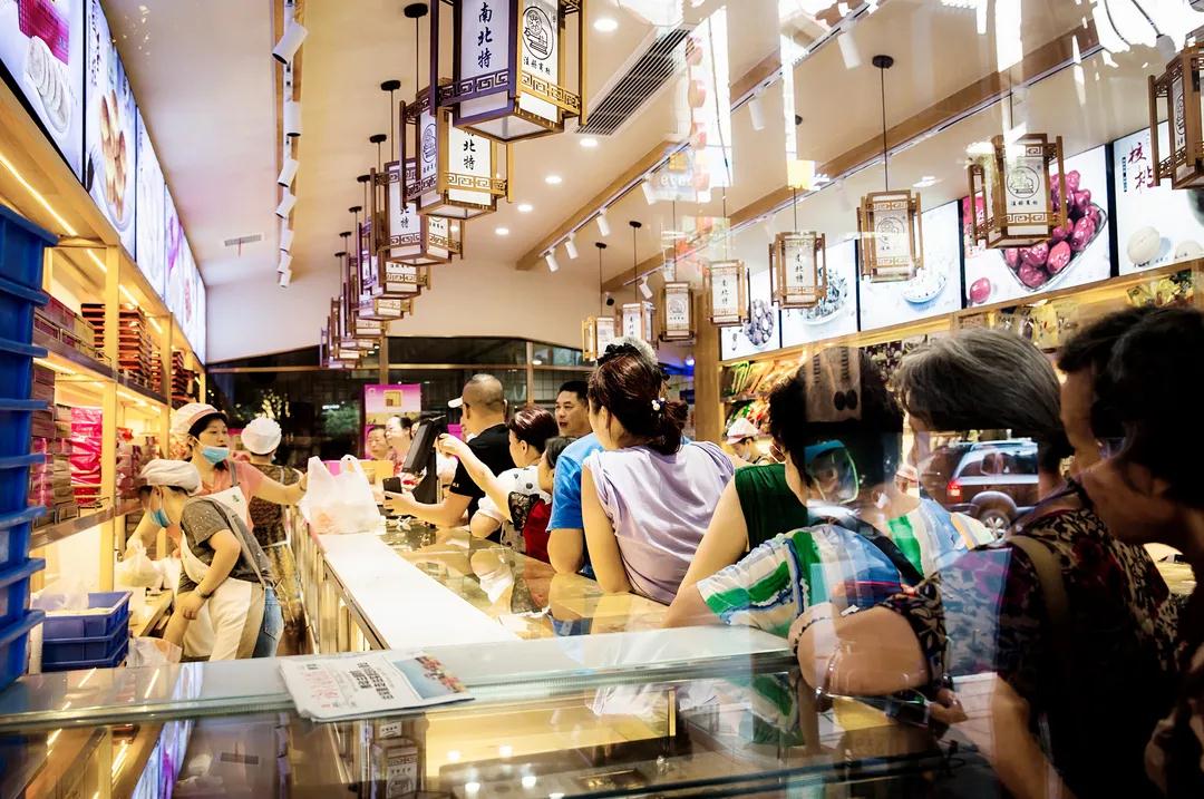 緣定七夕|《石鼓牌》酥薄月為媒，與你甜蜜相約